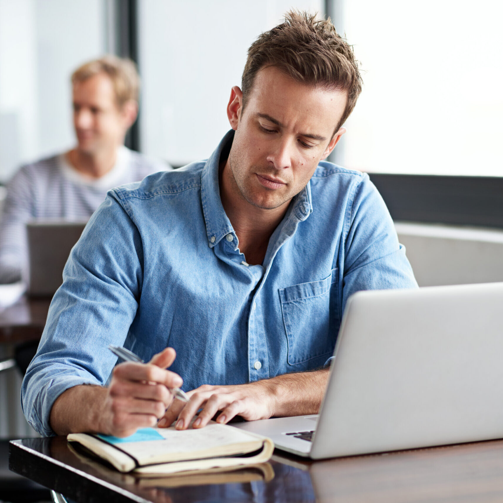 Adult learner focused on taking notes while studying on a laptop in a classroom setting. Represents LRCE’s flexible certification programs for aspiring teachers balancing in-person and independent learning. Adult learner focused on taking notes while studying on a laptop in a classroom setting. Represents LRCE’s flexible certification programs for aspiring teachers balancing in-person and independent learning.